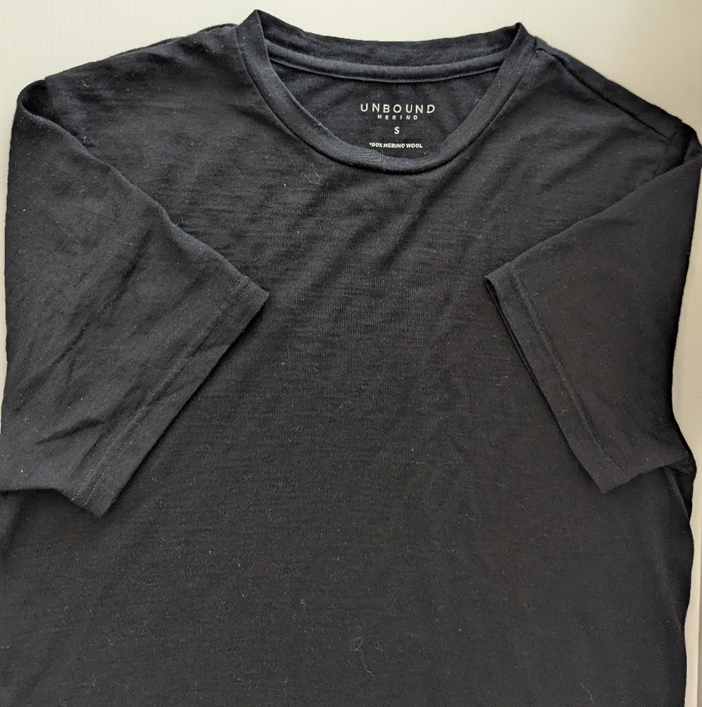 Unbound Merino Crew Neck T-Shirt | Men's Small